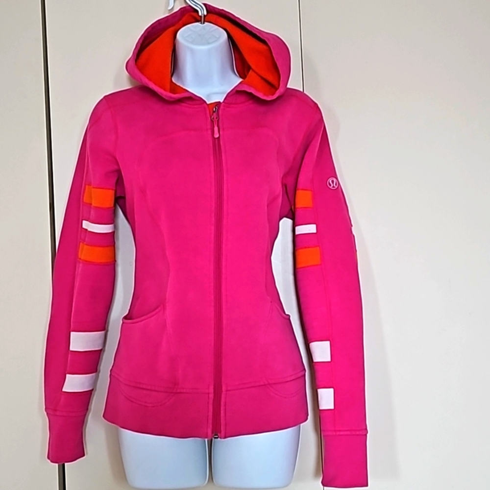 Lululemon scuba pink hoodie  Size  M